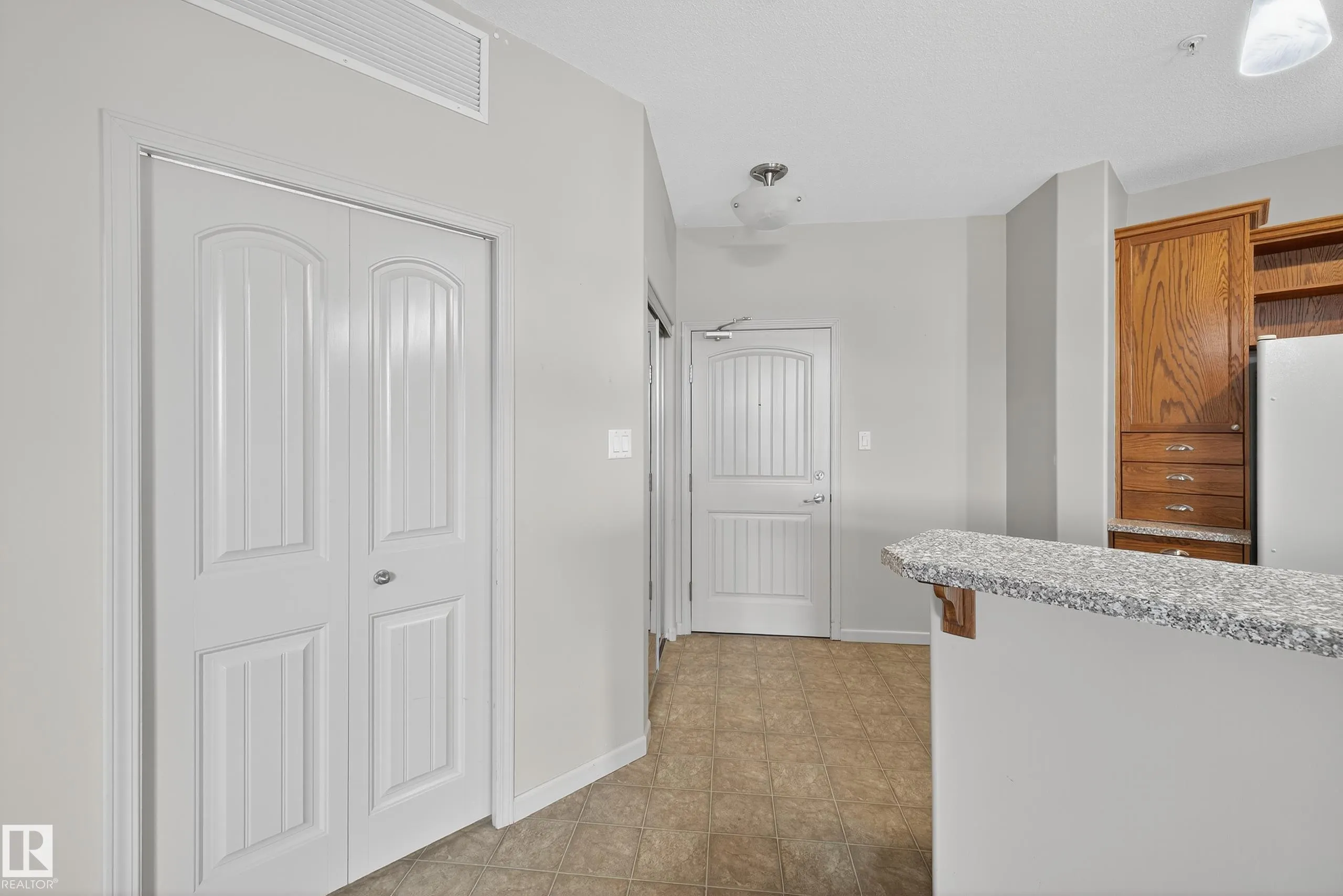 2503 HANNA Crescent