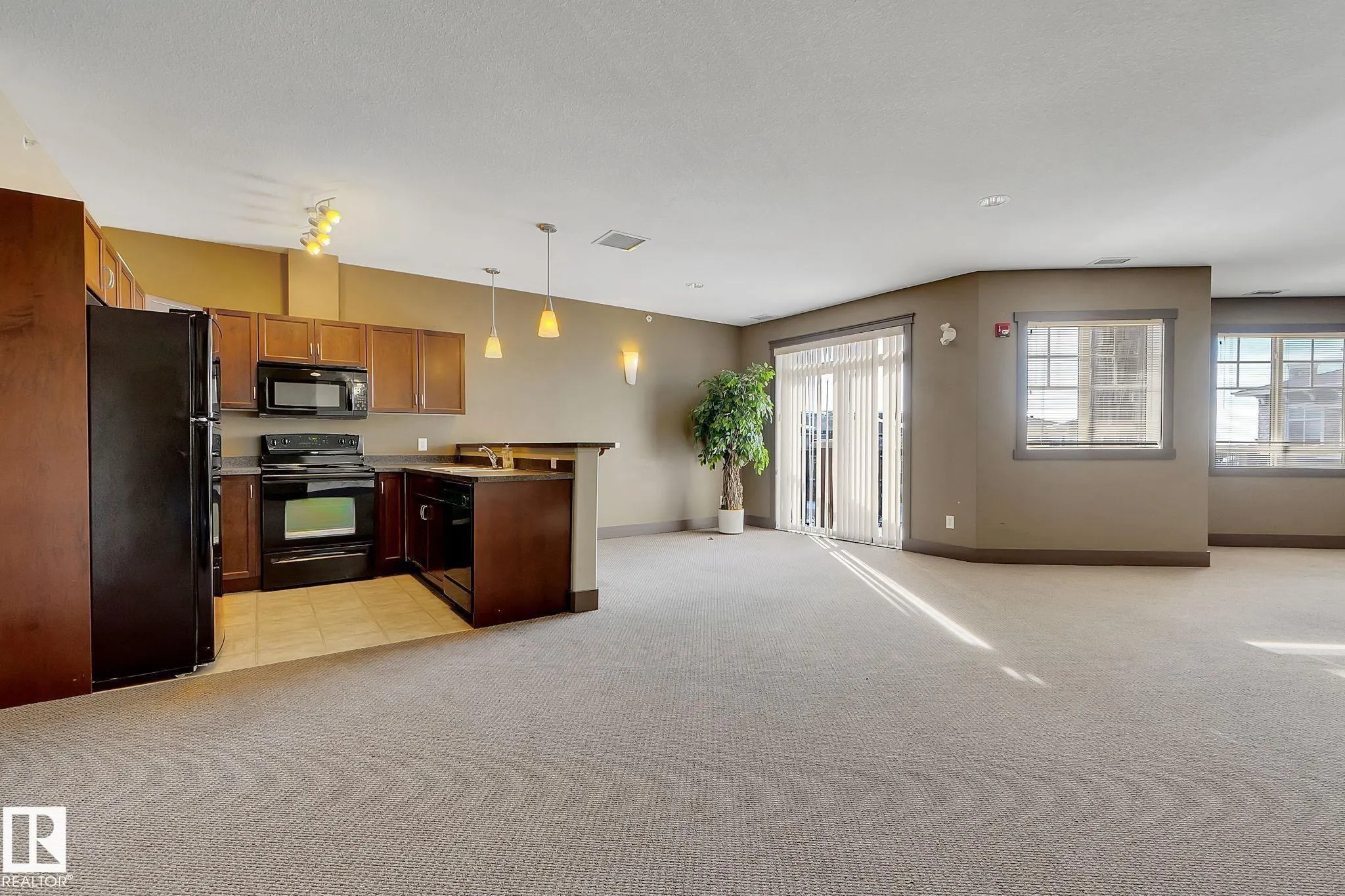 2503 HANNA Crescent