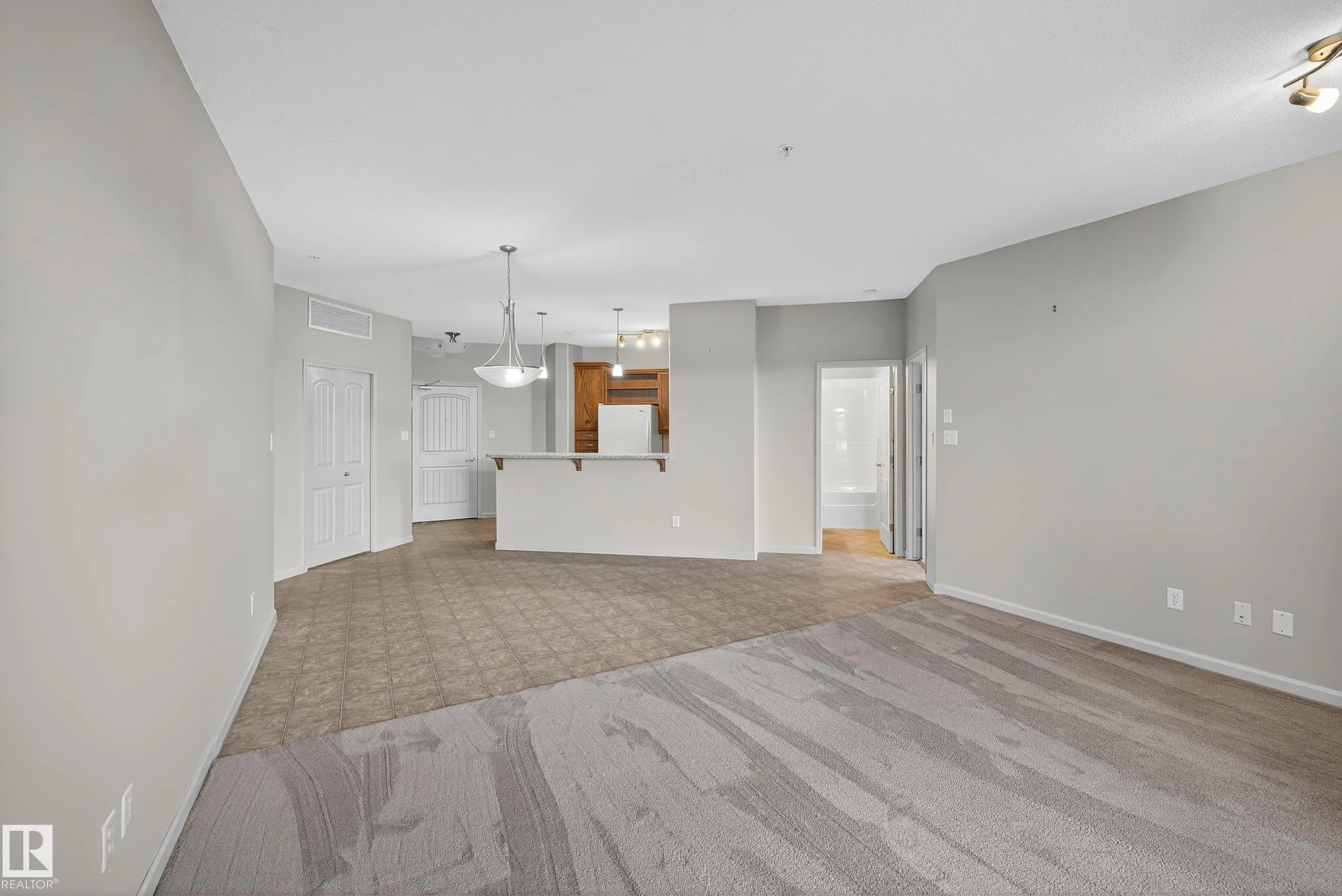 2503 HANNA Crescent