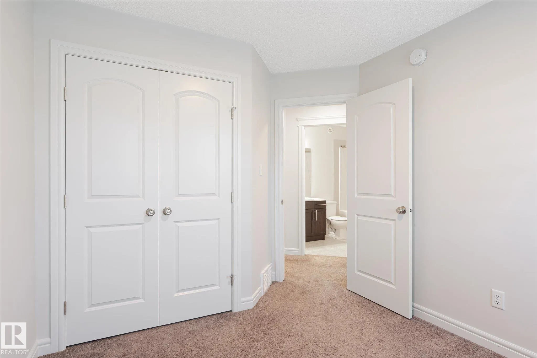 2053 GRAYDON HILL Crescent