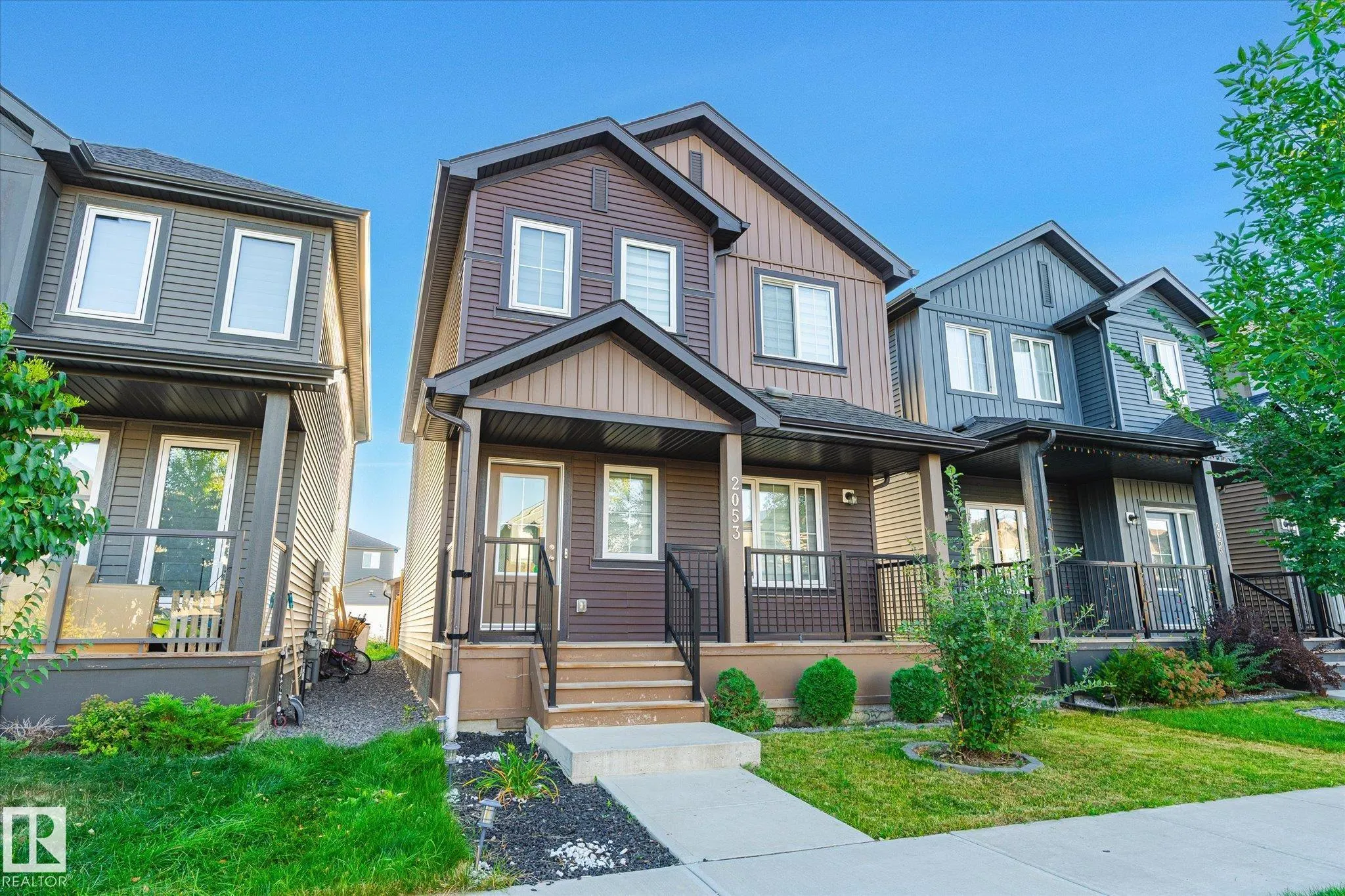 2053 GRAYDON HILL Crescent