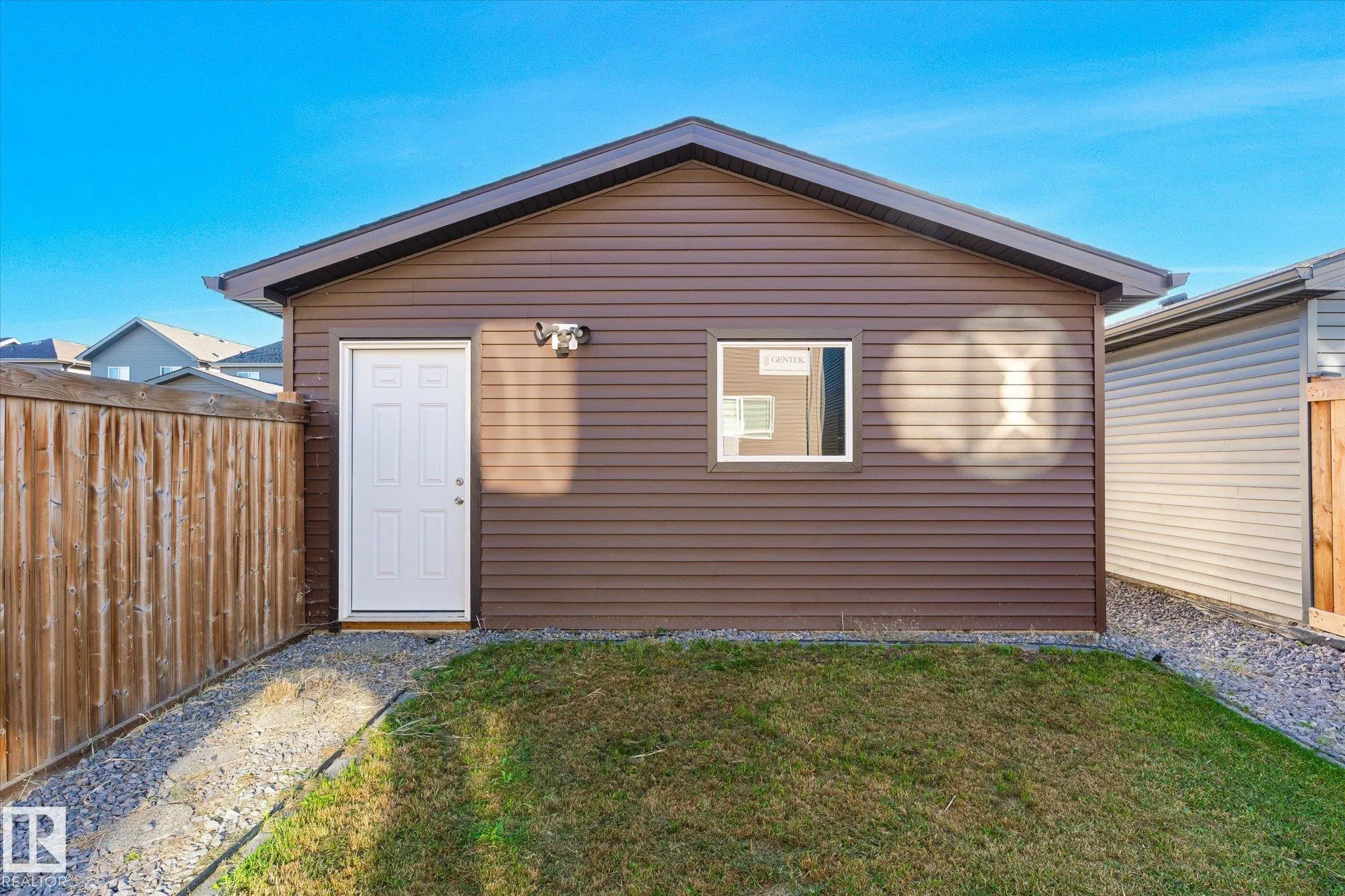 2053 GRAYDON HILL Crescent