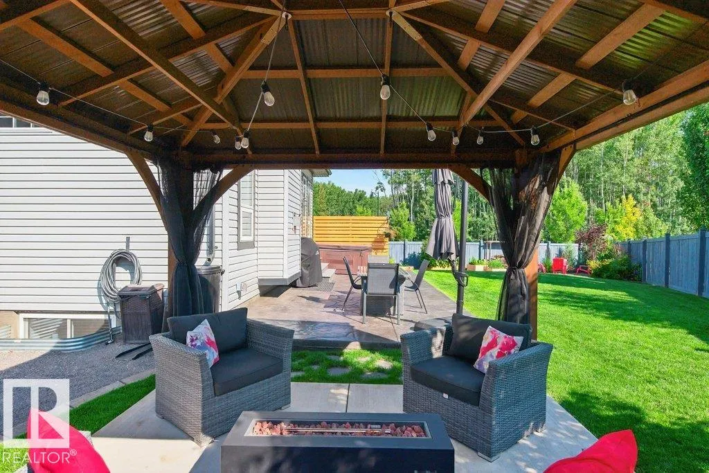 8220 GOURLAY Close