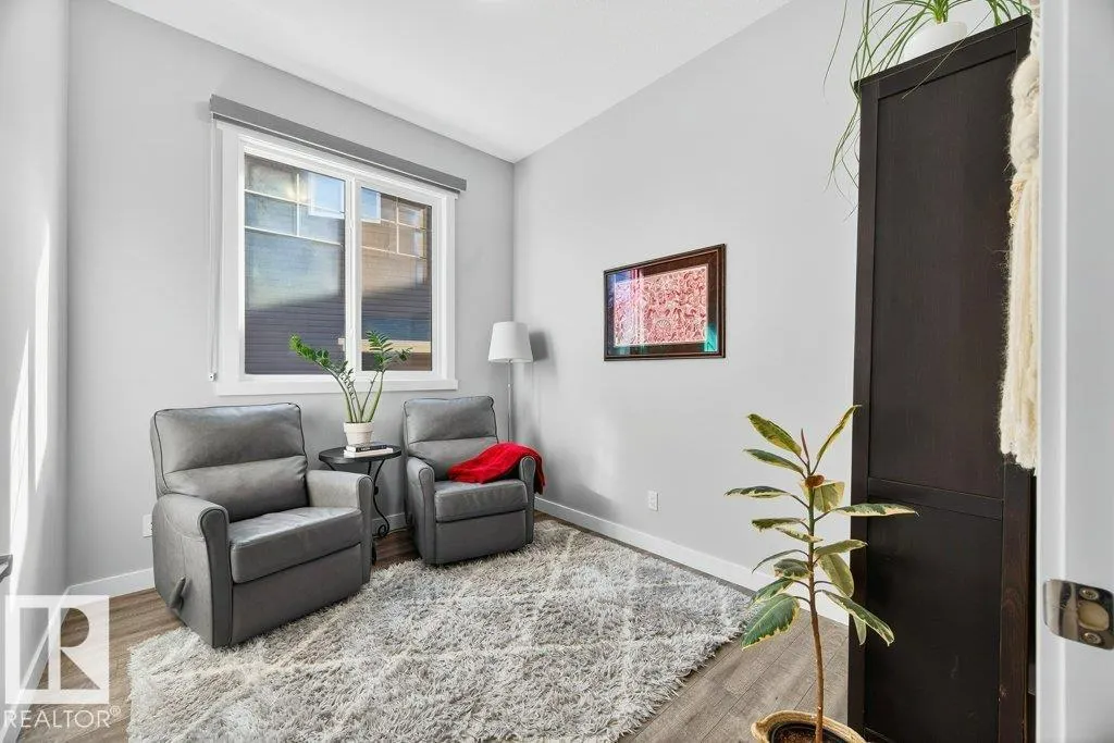 8220 GOURLAY Close