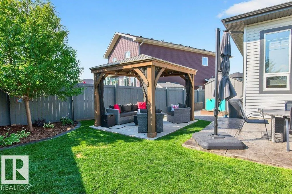 8220 GOURLAY Close