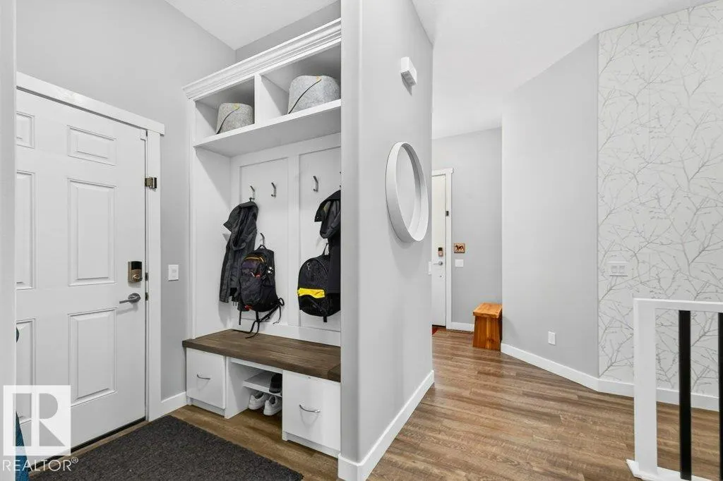 8220 GOURLAY Close