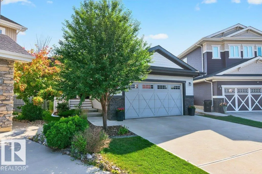 8220 GOURLAY Close