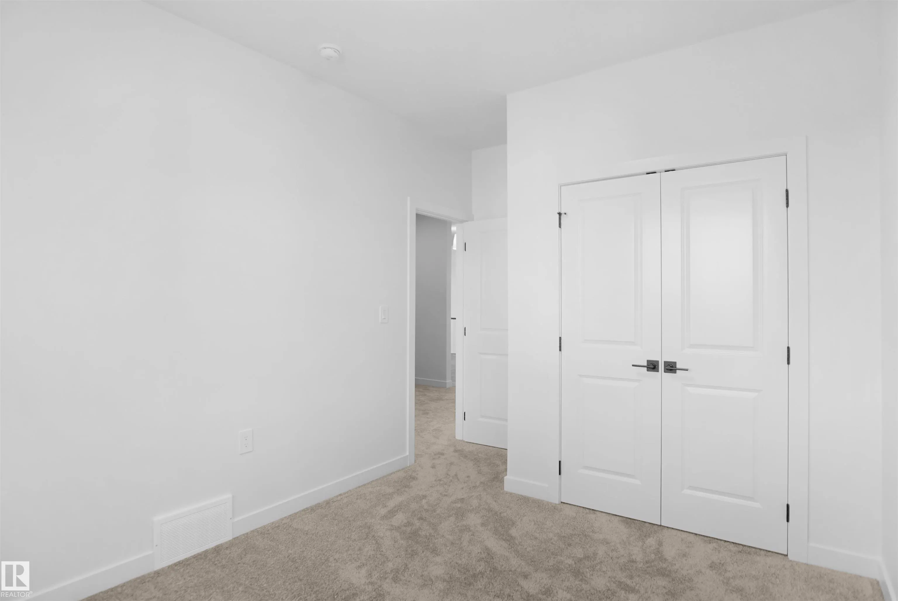 79 MEADOWGROVE LANE