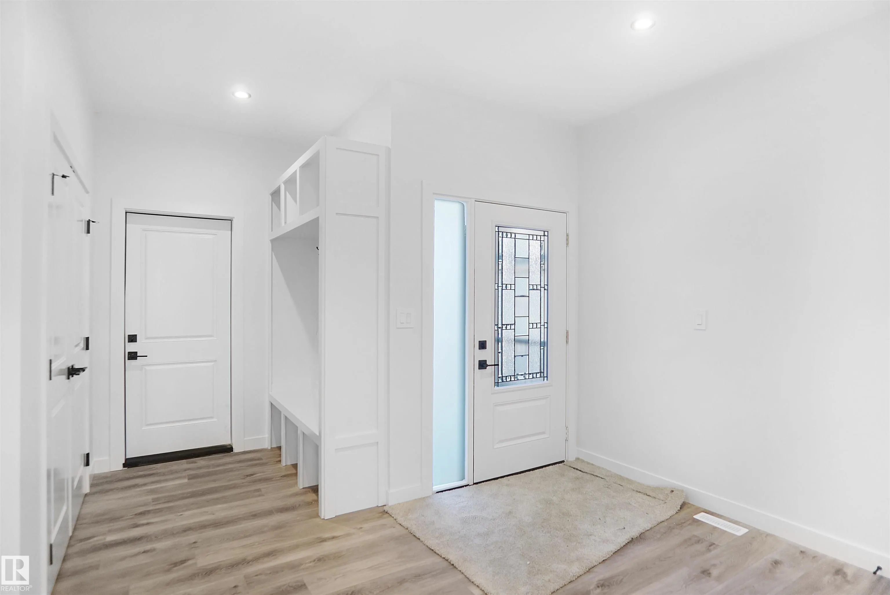 79 MEADOWGROVE LANE