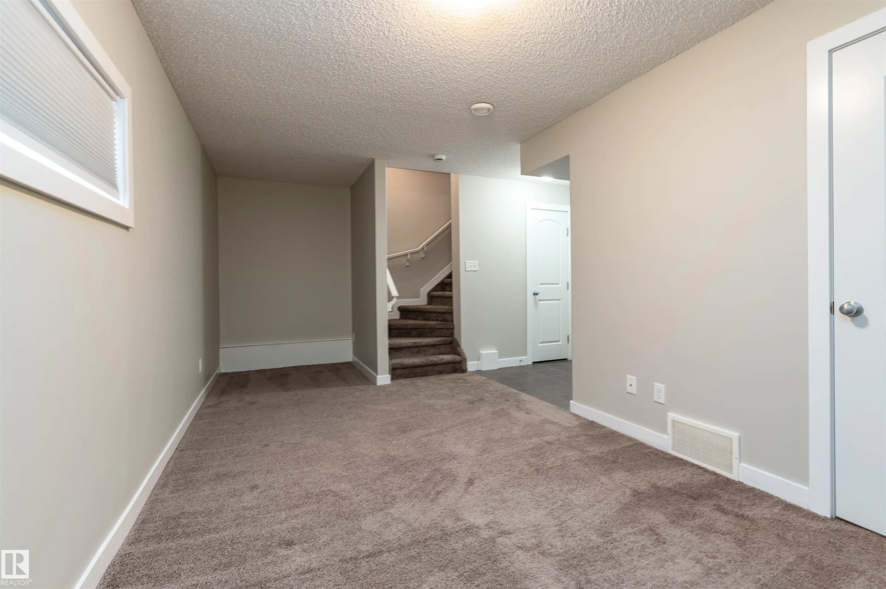 301 PALISADES Way