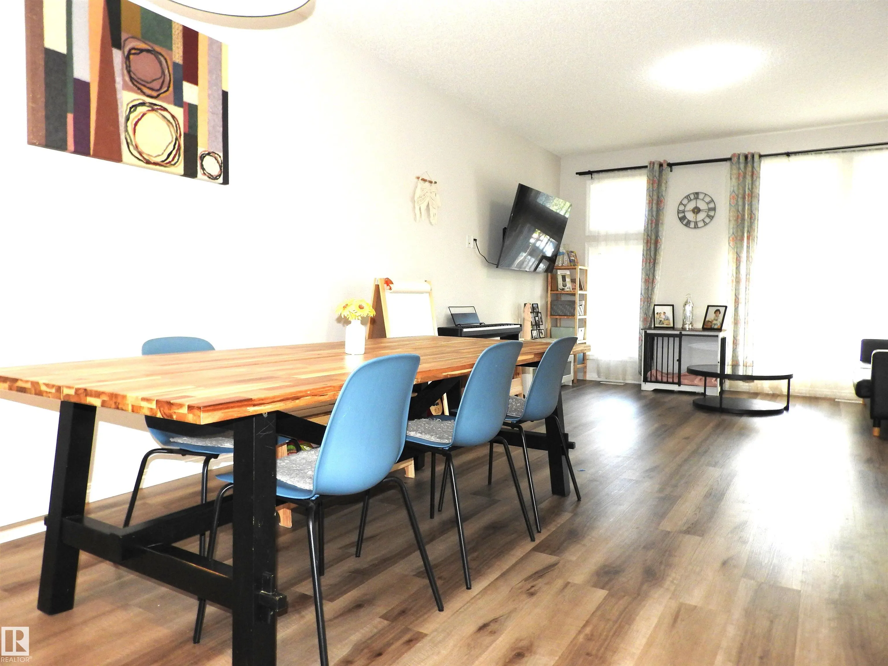 1011 DANIELS Loop