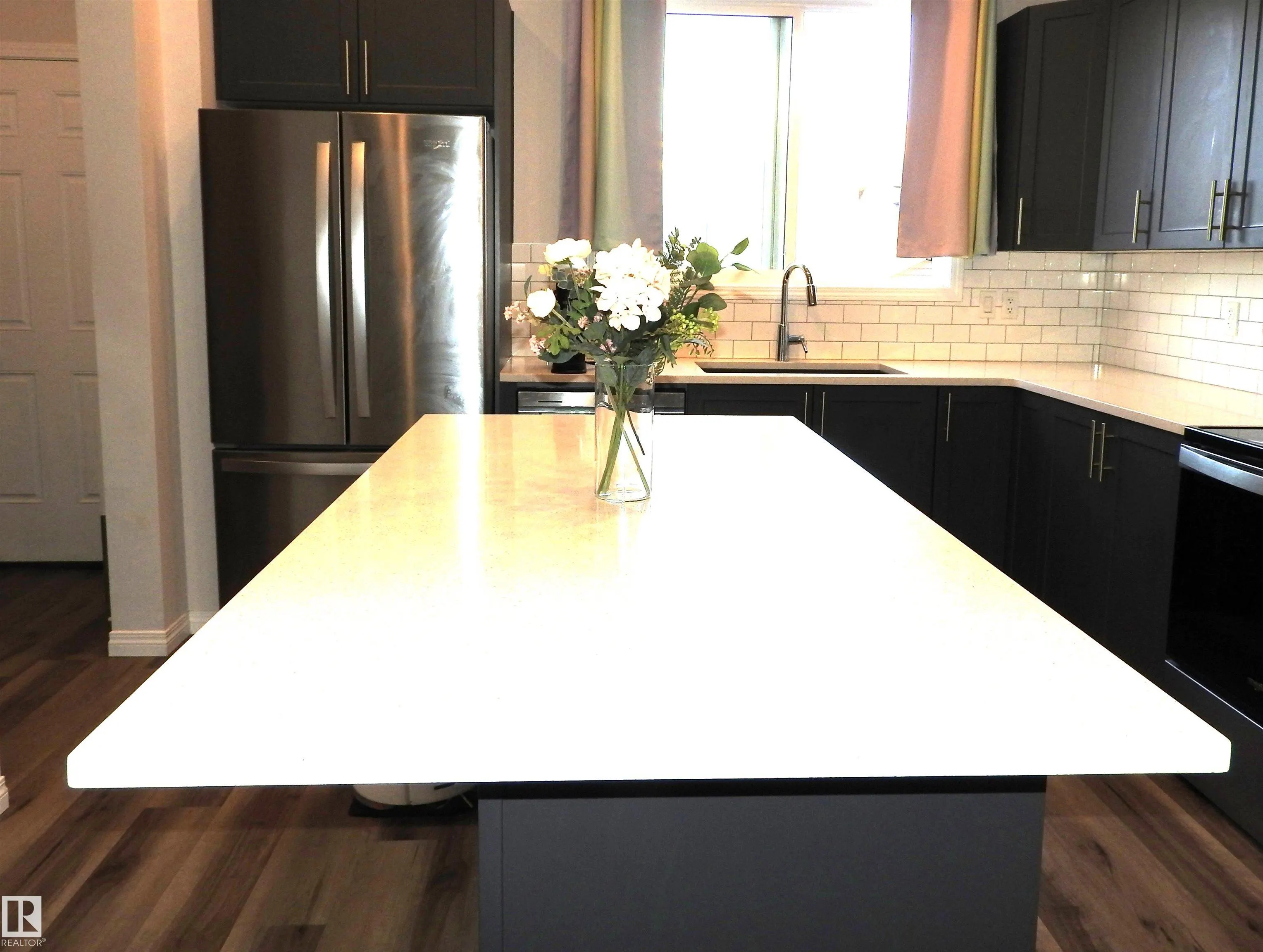 1011 DANIELS Loop