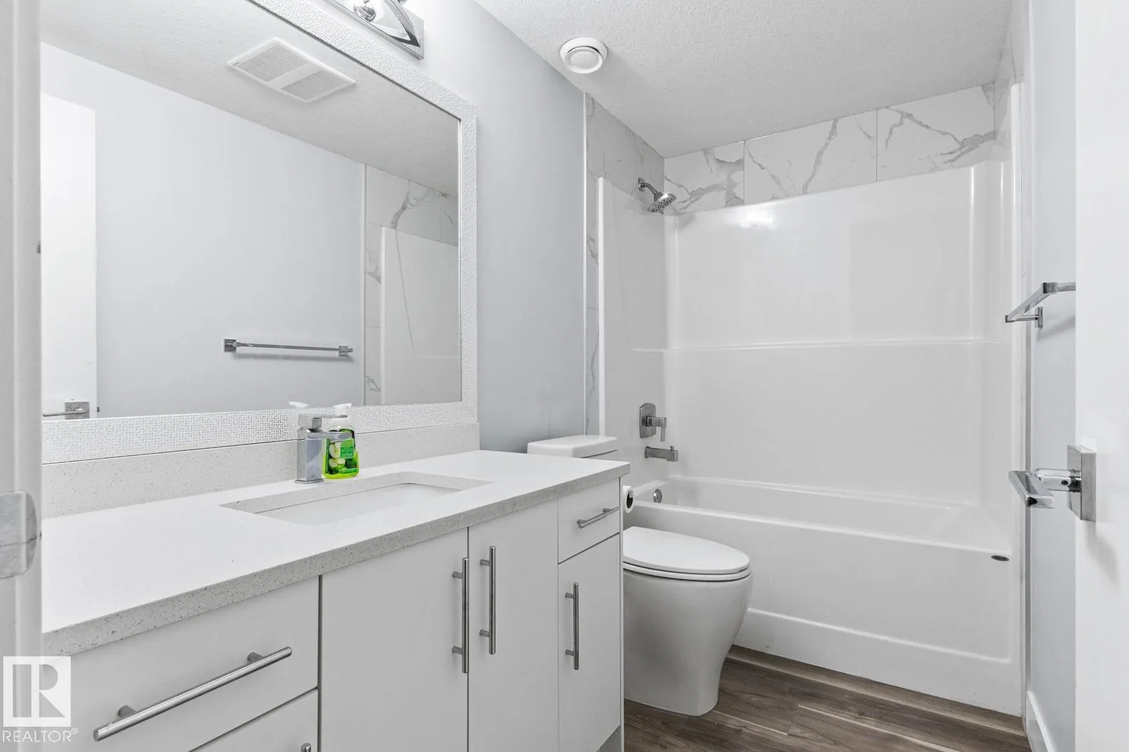 1432 25st