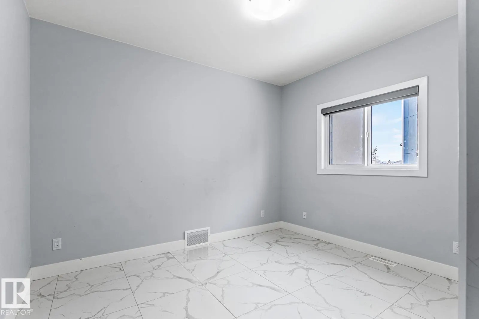 1432 25st