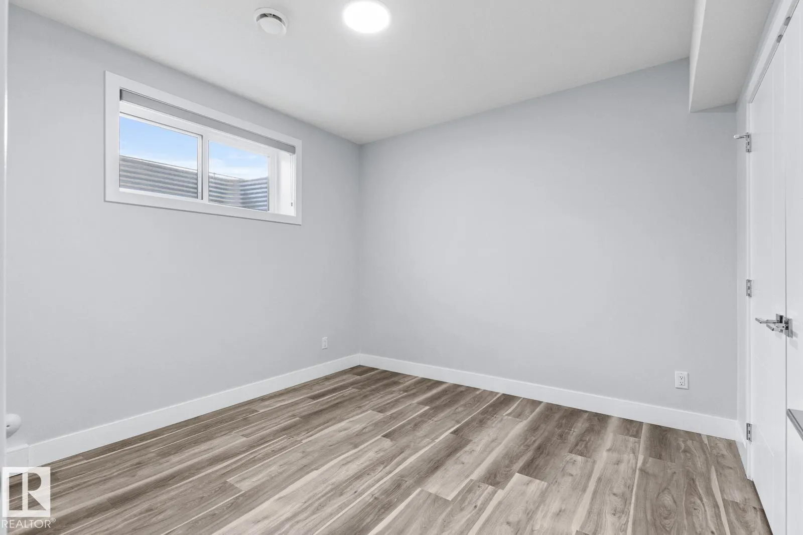 1432 25st