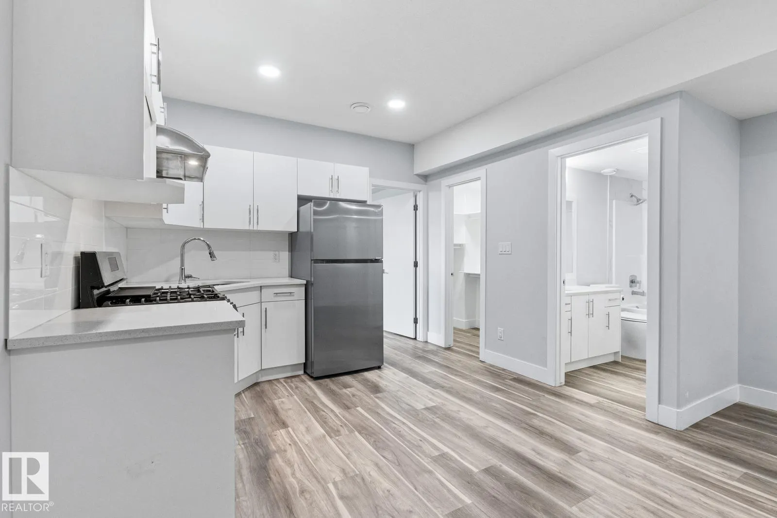 1432 25st