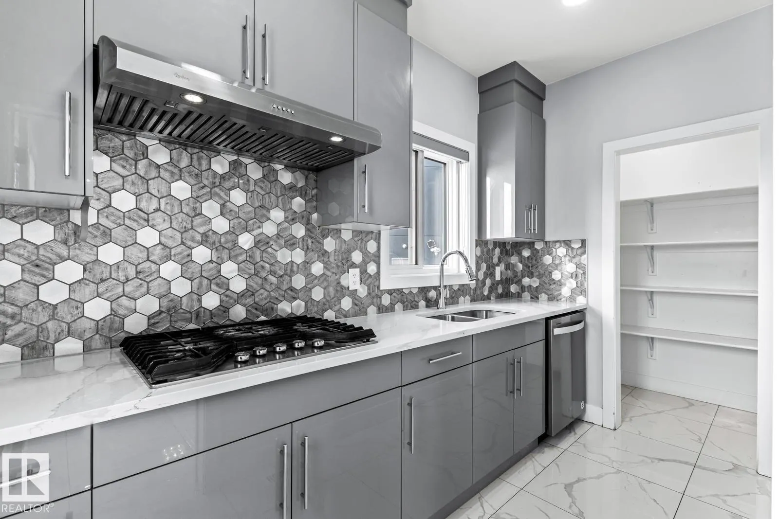 1432 25st