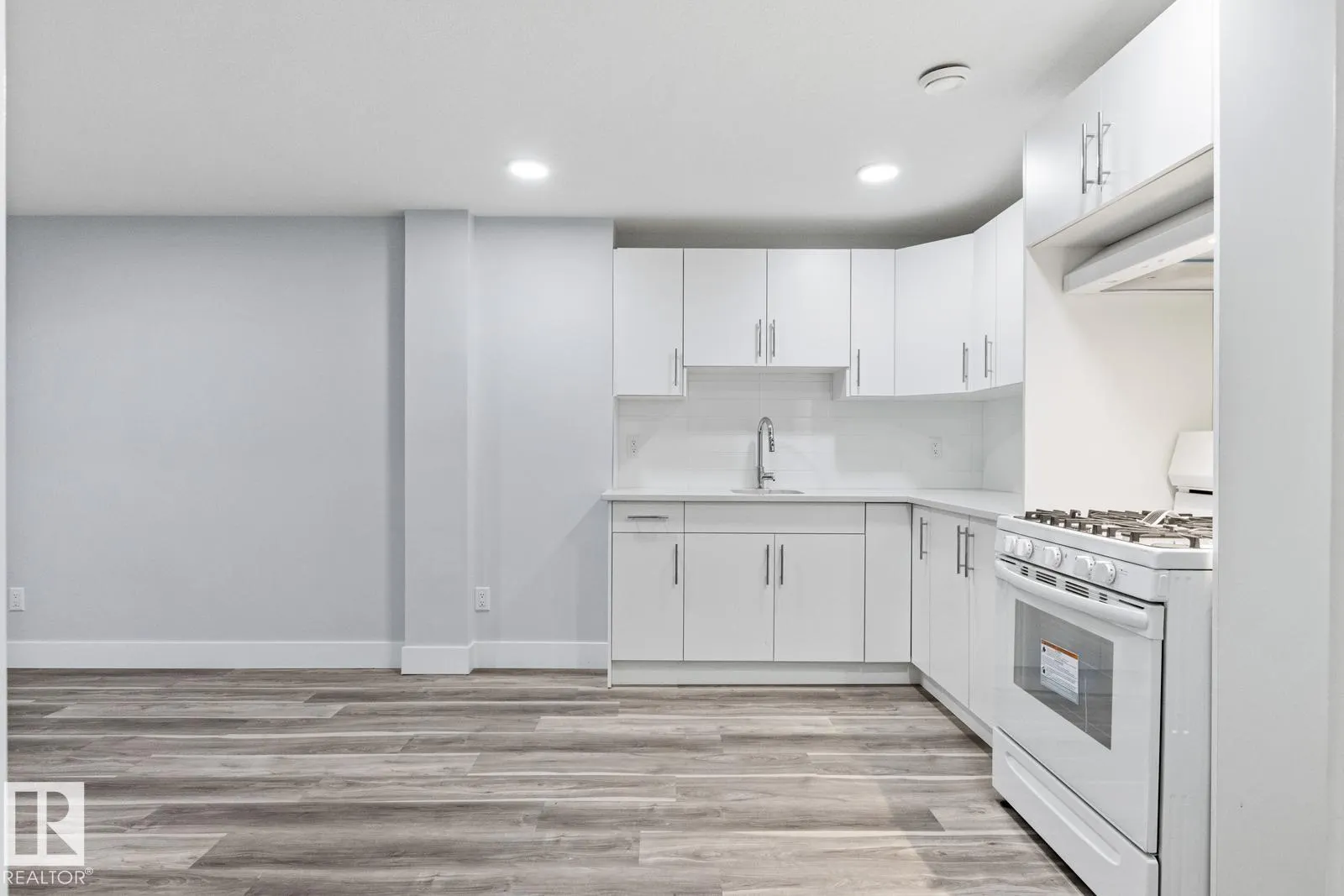 1432 25st