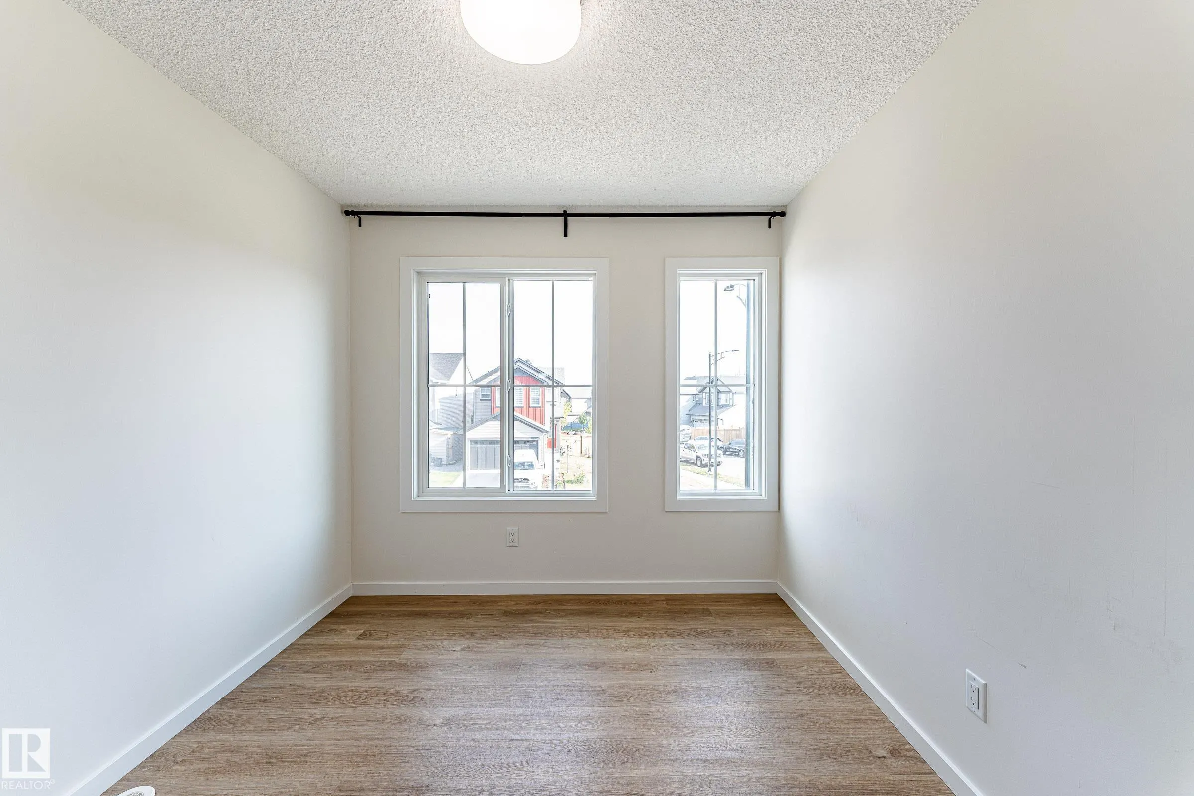 2684 DONAGHEY CRESCENT