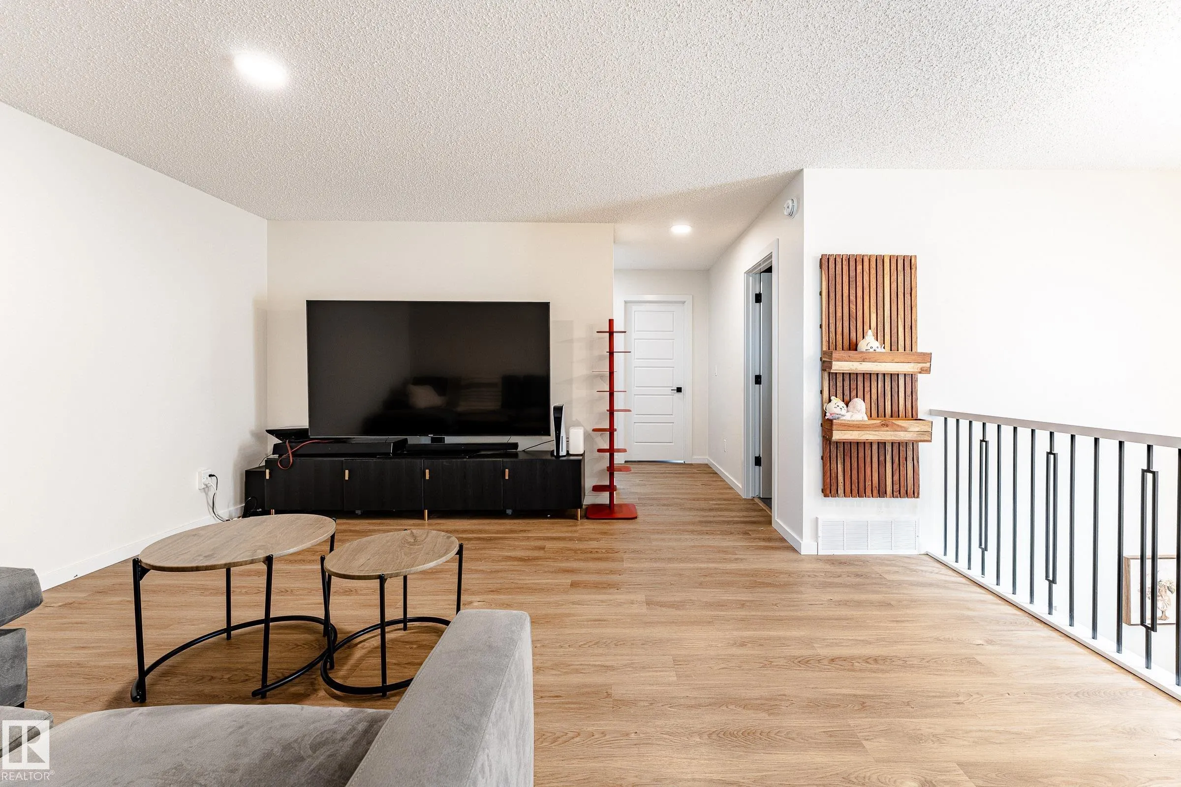 2684 DONAGHEY CRESCENT