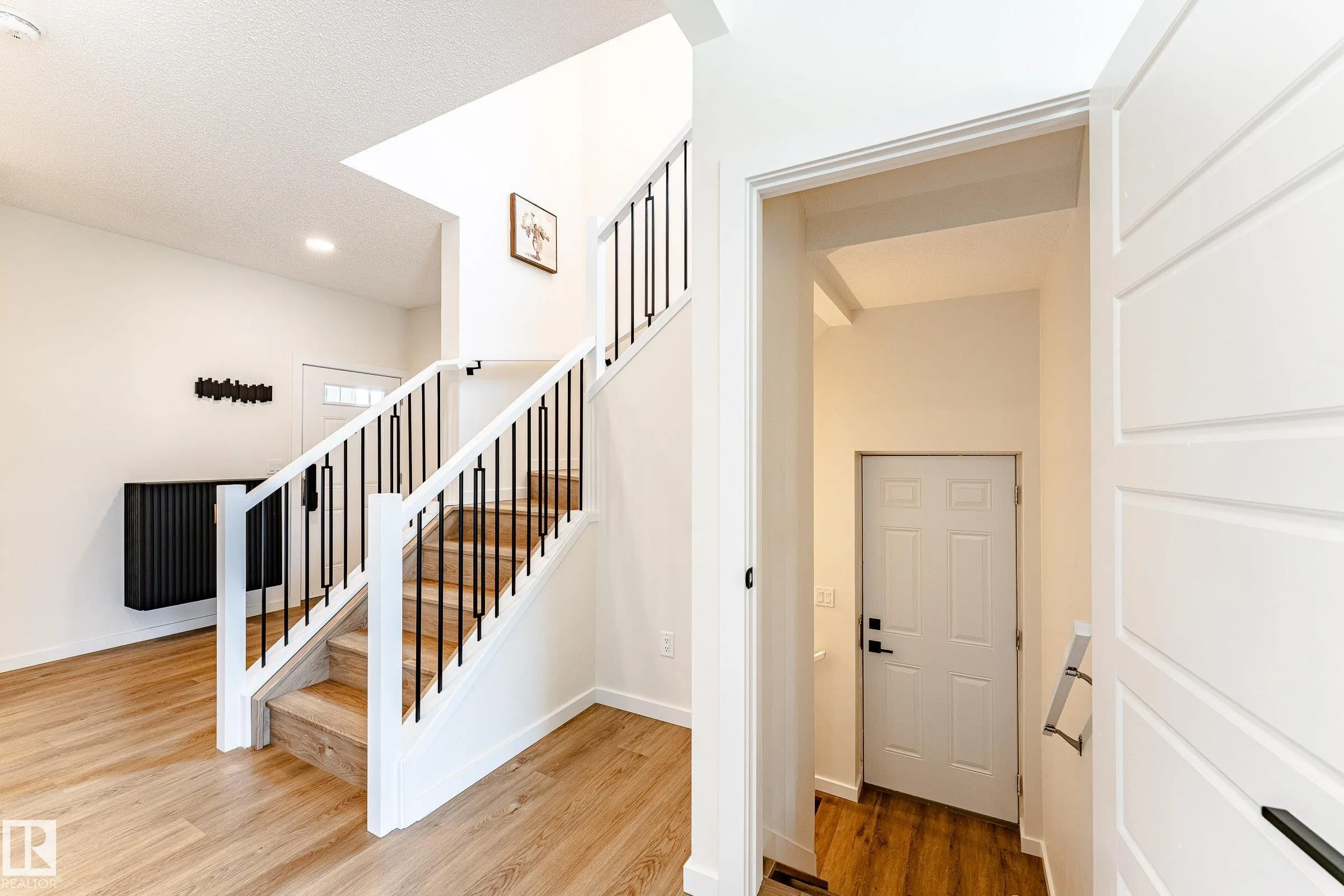 2684 DONAGHEY CRESCENT