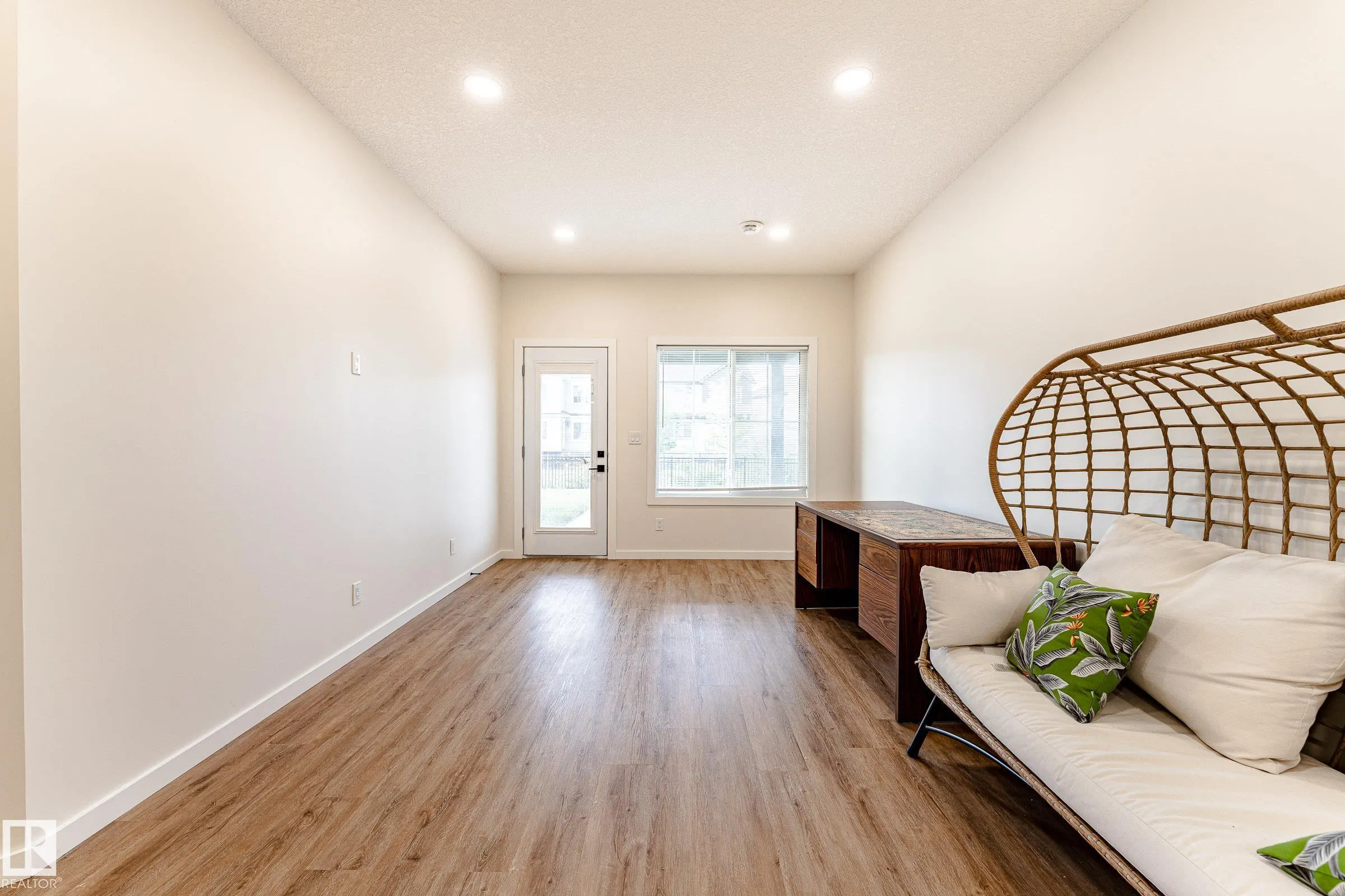 2684 DONAGHEY CRESCENT