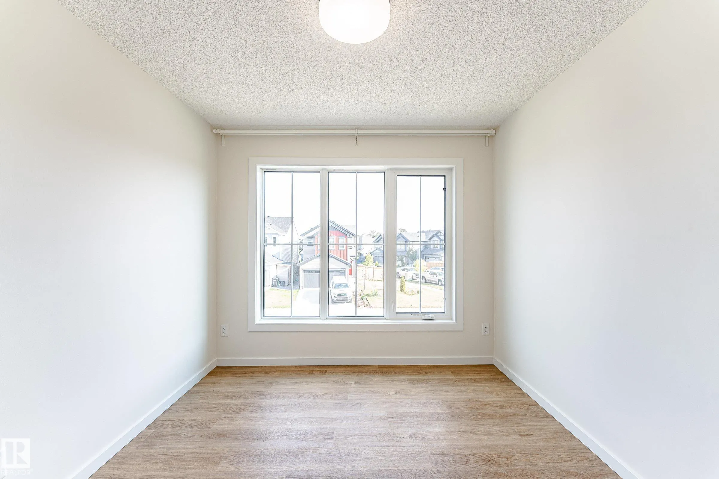 2684 DONAGHEY CRESCENT