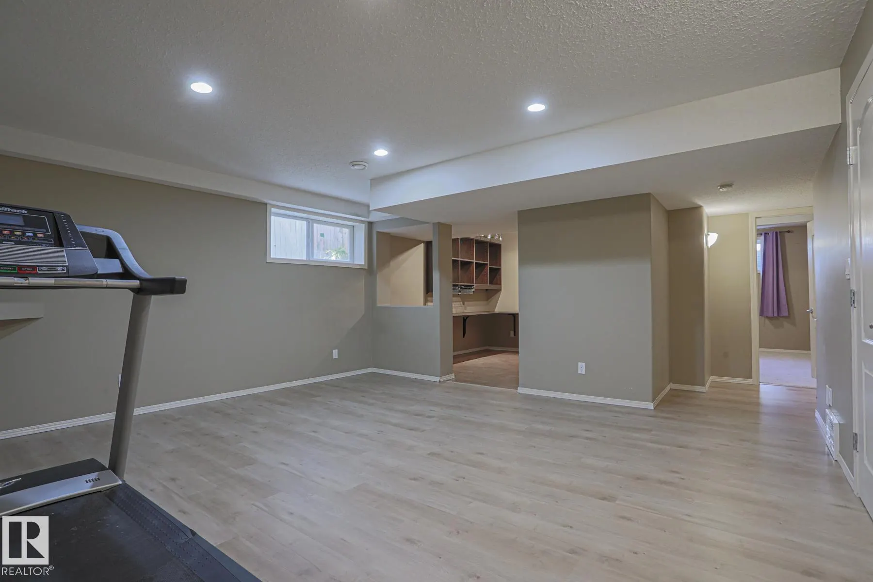 1824 TUFFORD Way