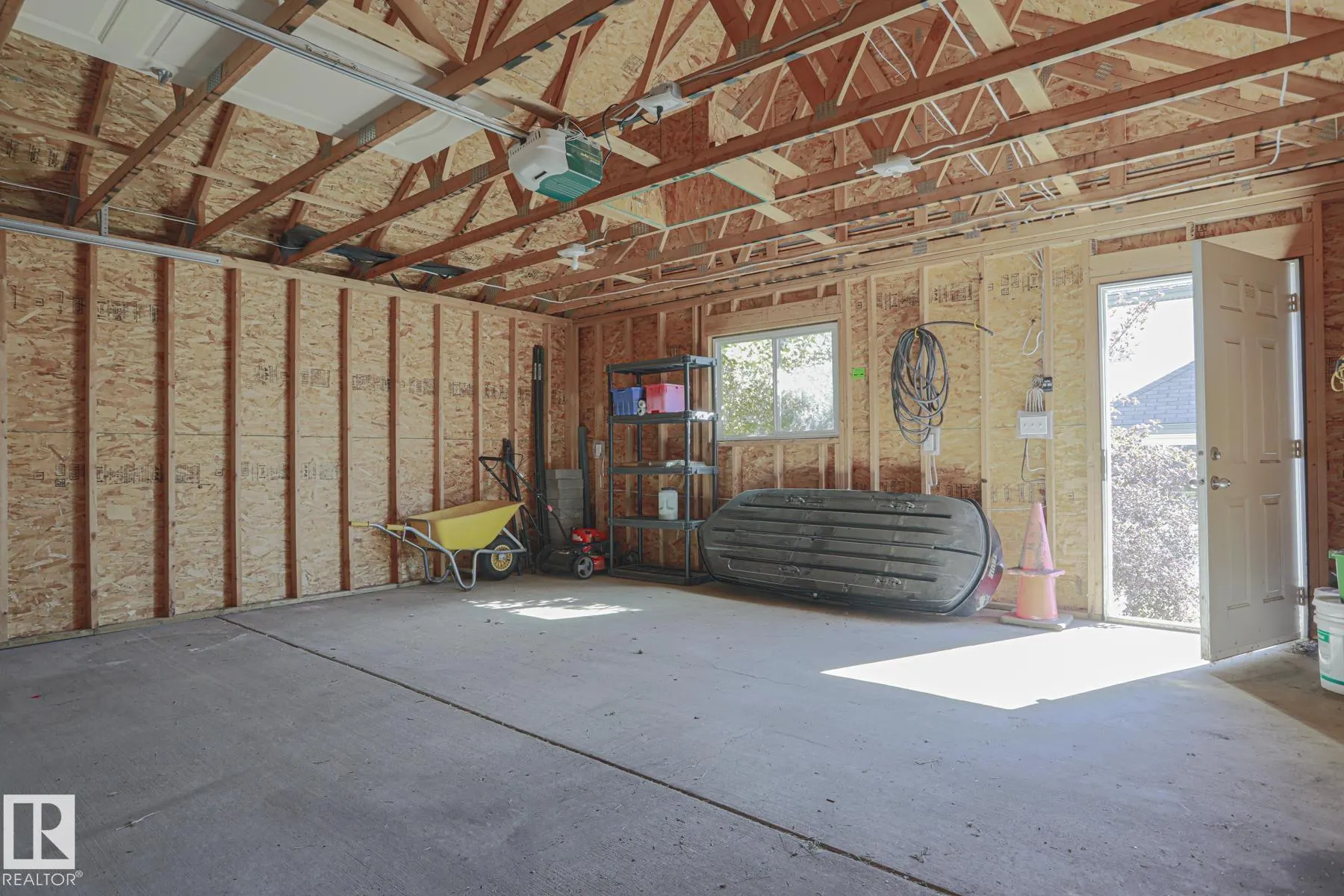 1824 TUFFORD Way