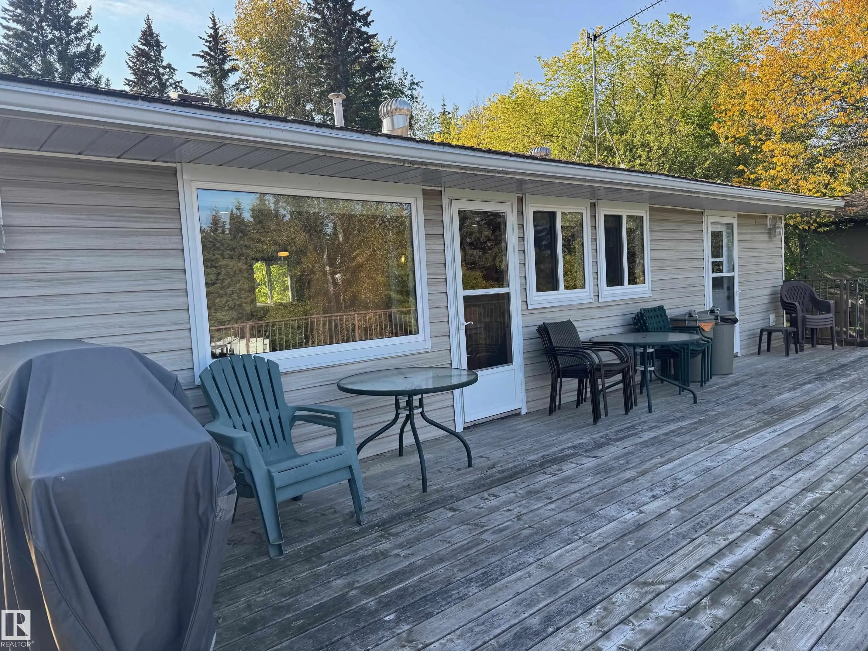 220 Lakeshore Drive