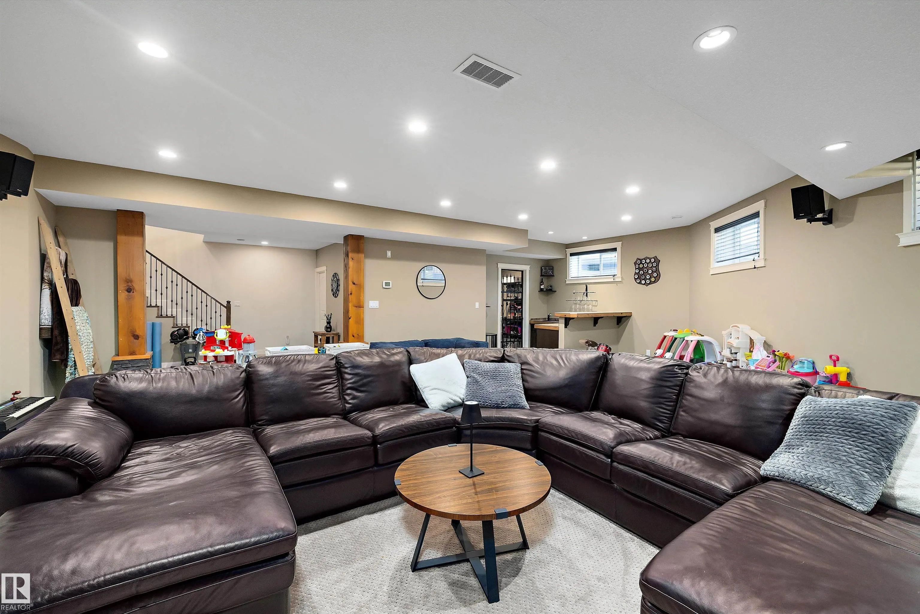 10409 98 Street