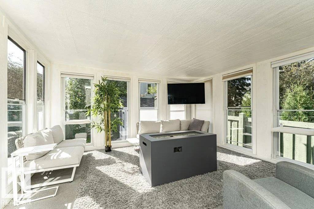 1611 WELBOURN COVE Cove