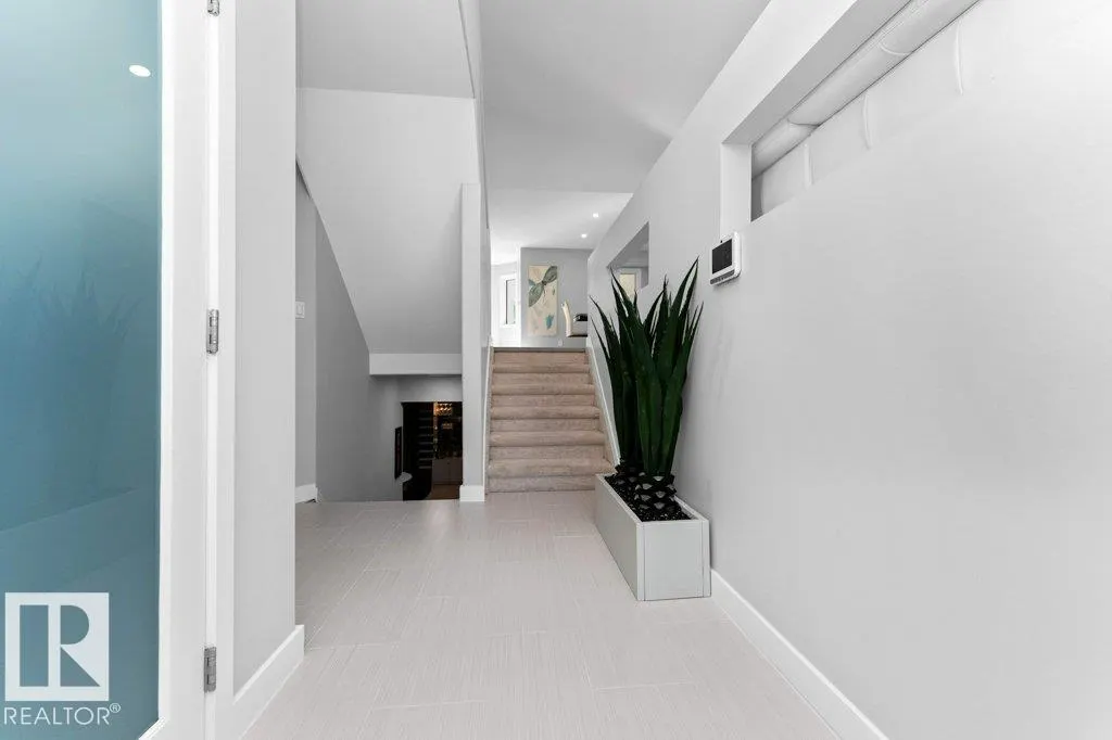 1611 WELBOURN COVE Cove