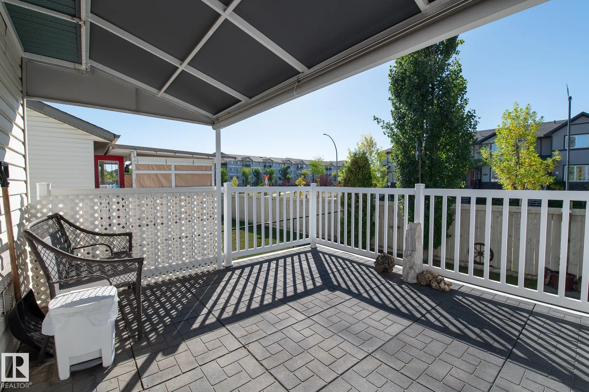 5 LANGLEY Crescent