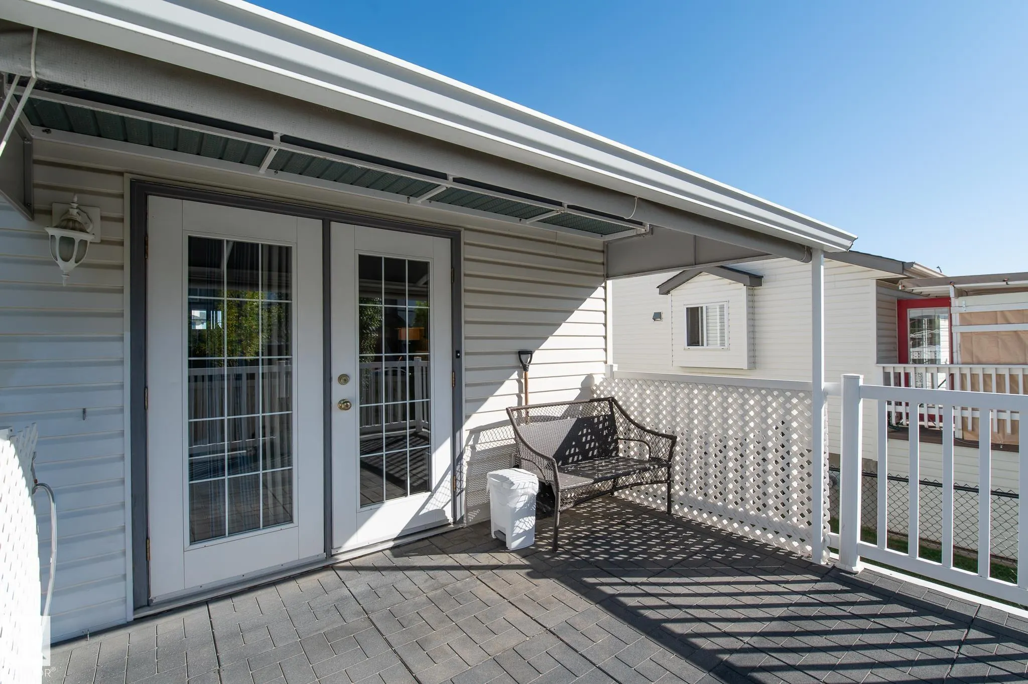 5 LANGLEY Crescent