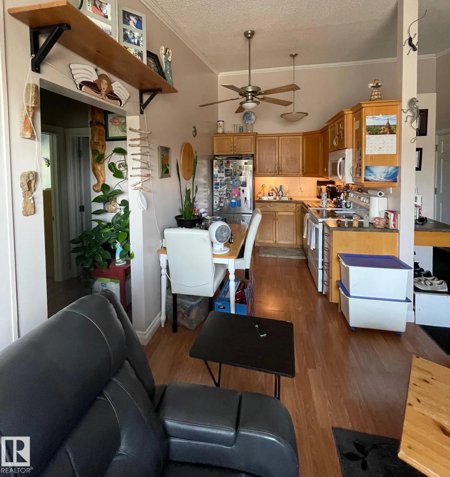 #8 4625 50A Street