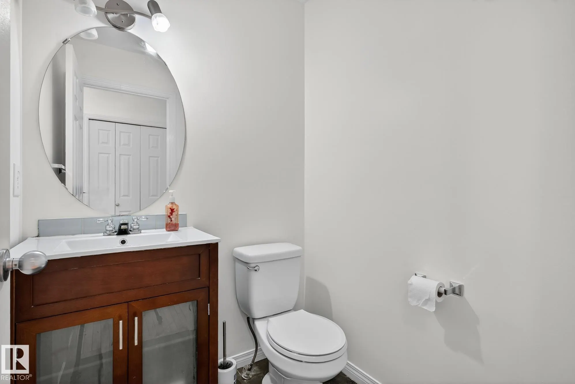 22 ELBOW Place