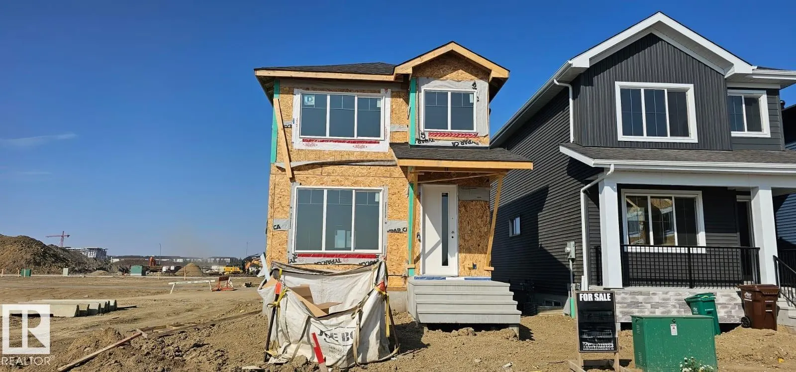 43 ROSA Crescent