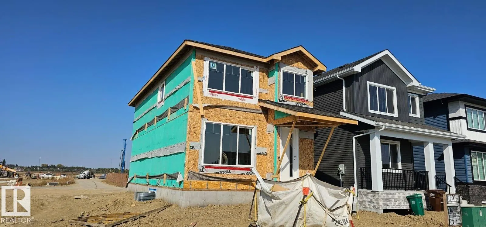 43 ROSA Crescent