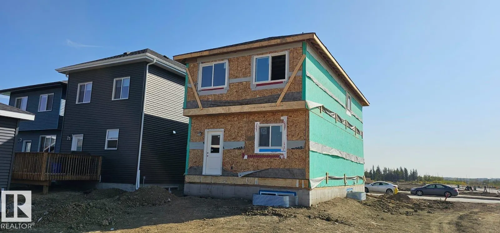 43 ROSA Crescent