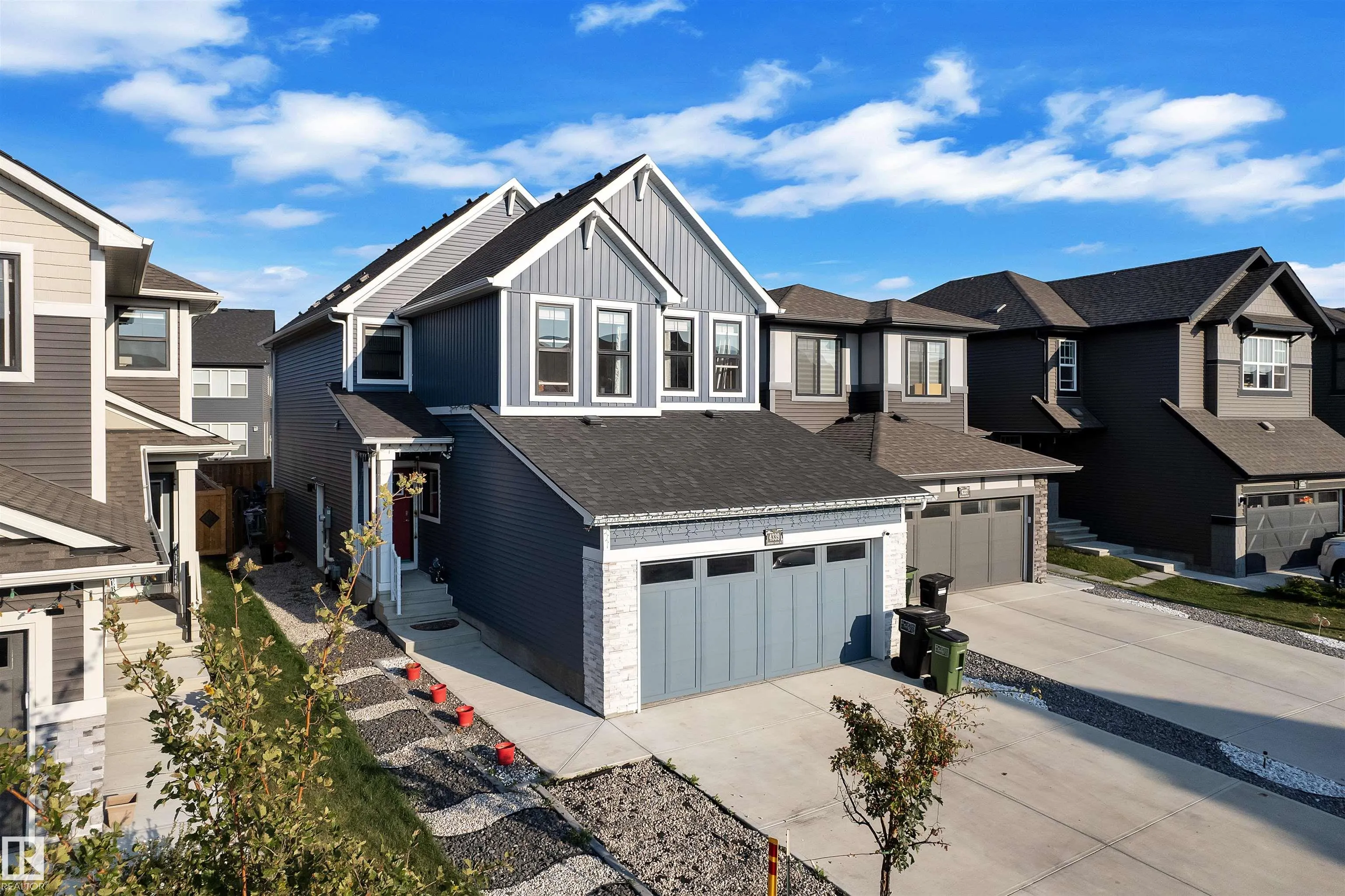 4339 HAWTHORN Landing