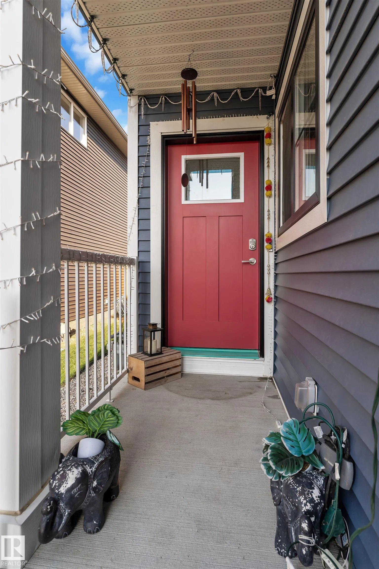 4339 HAWTHORN Landing