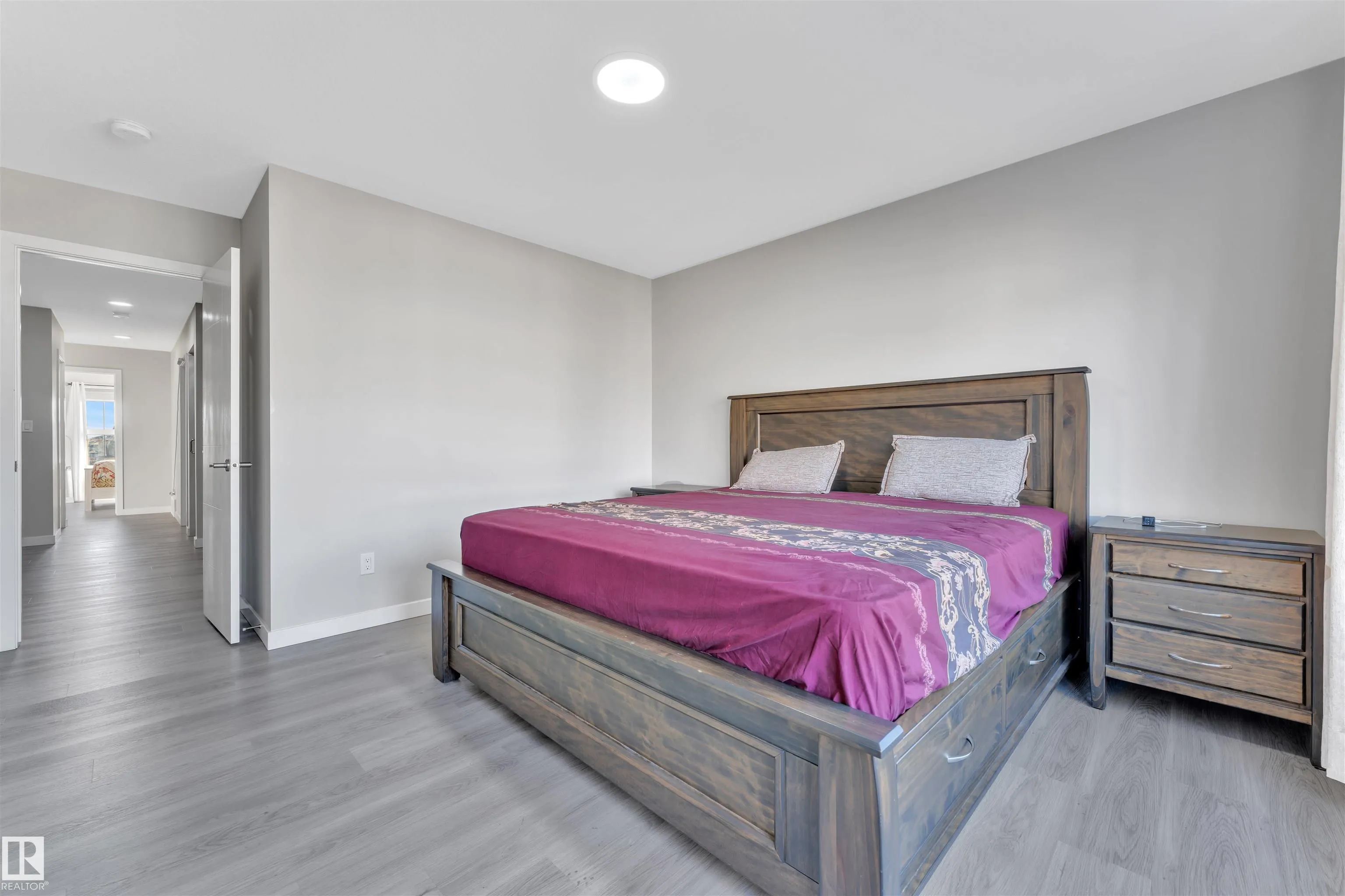 4339 HAWTHORN Landing