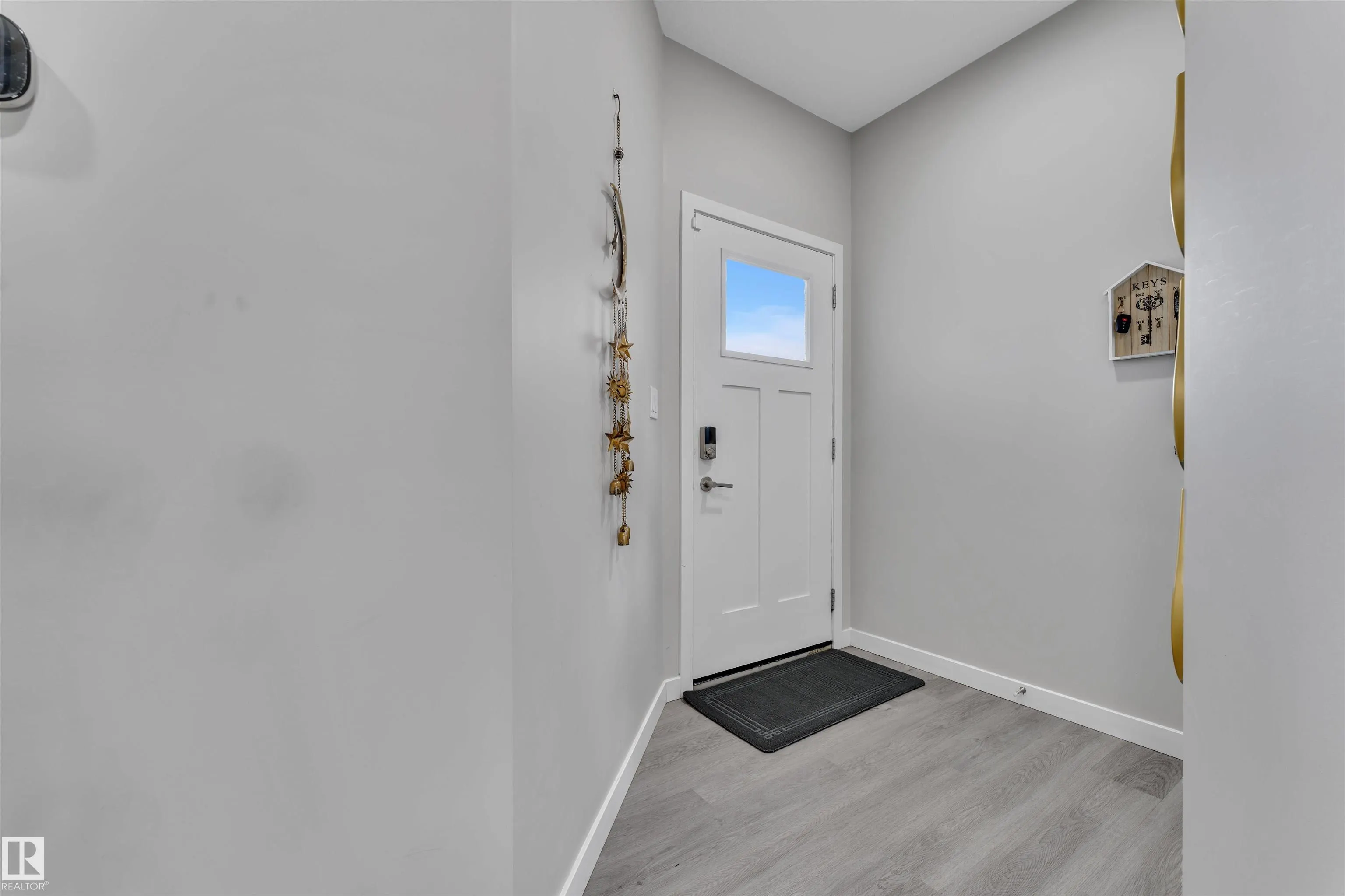 4339 HAWTHORN Landing