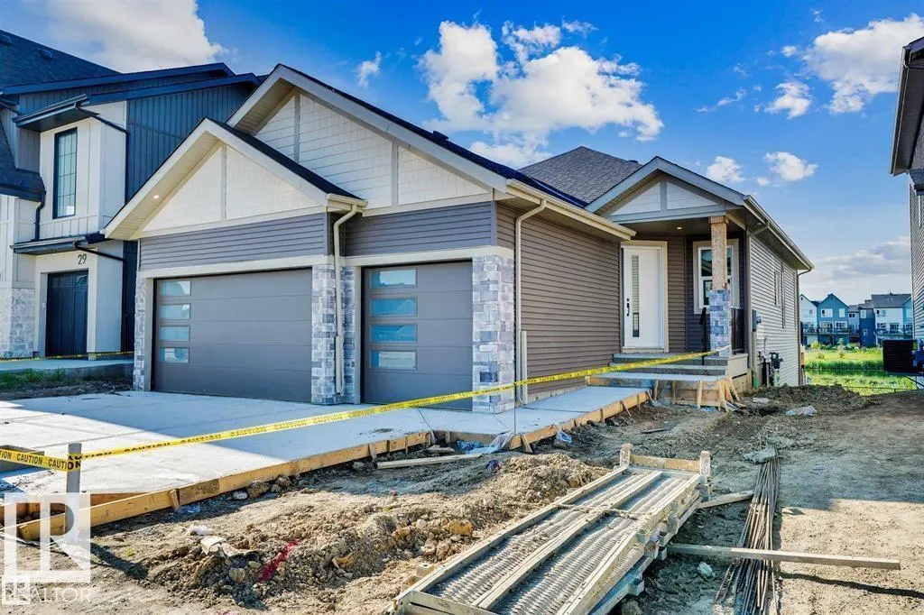 27 ROSEWOOD Way