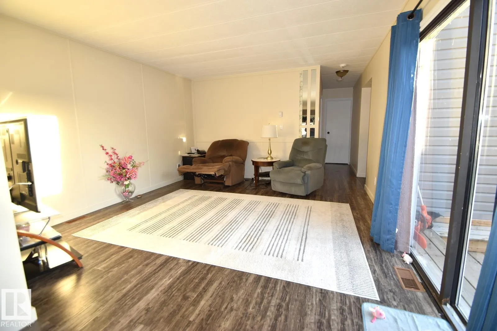 #22, 6010 Willow Drive E