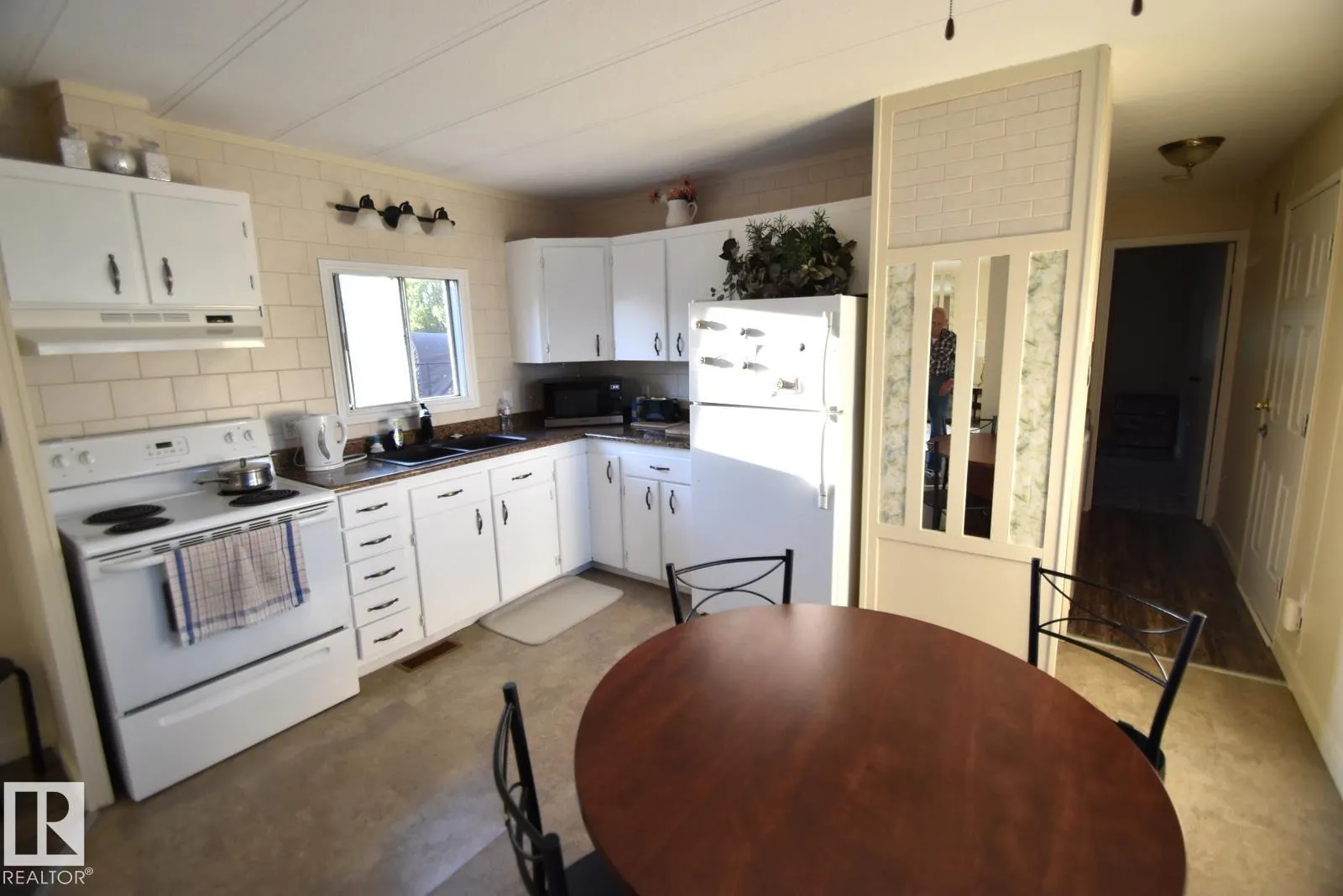 #22, 6010 Willow Drive E