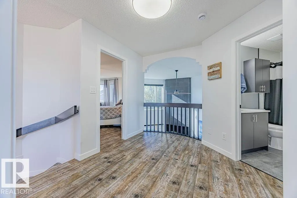 609 MEADOWVIEW Crescent