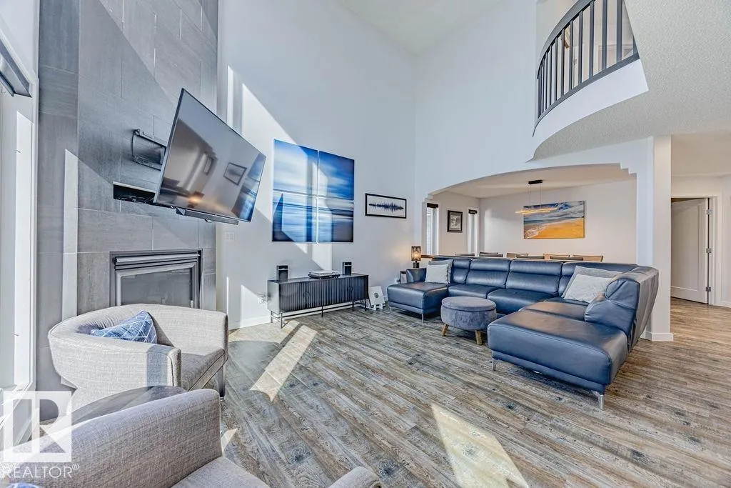 609 MEADOWVIEW Crescent