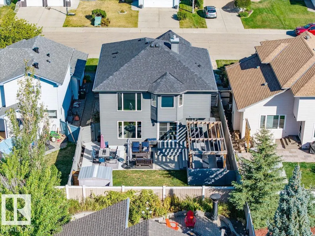 609 MEADOWVIEW Crescent